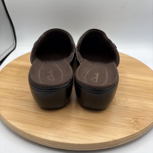 Clarks 35325 Womens size 10 Brown Leather Slip-On Mules comfort cushioned - Picture 5 of 8